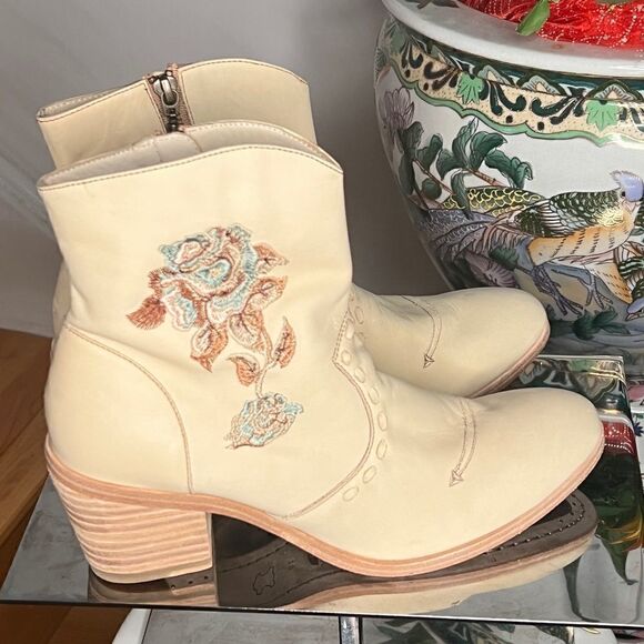 New Marco Delli Evelina Embroidered Ankle Boots - Picture 2 of 9